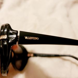 Valentino Women's Oval Black ⚫ Sunglasses 🕶 56mm